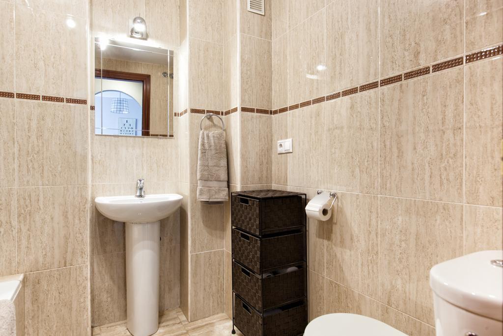 Dona Elena Fuengirola Exterior foto